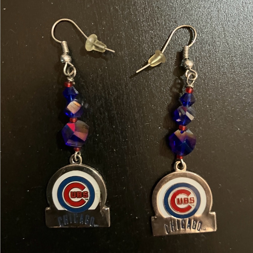 Chicago Cubs Blue and Red Hanging Earrings — BNWOT, Never Worn - Picture 2 of 4